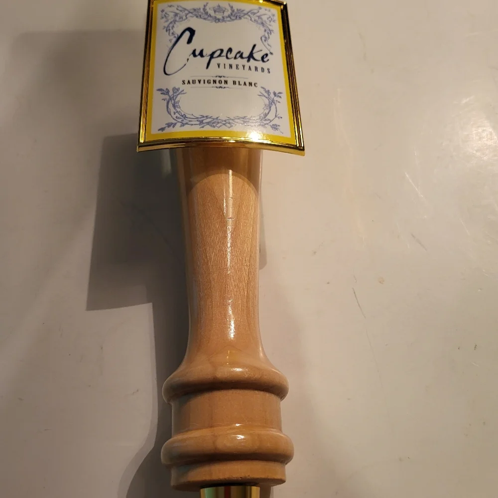 Cupcake Vineyard Tap Handle Rare